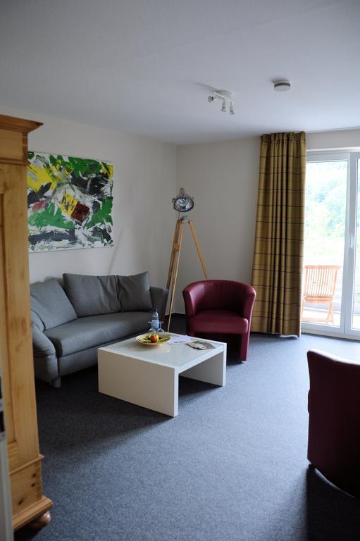Hotel Schlafschoen Munden  Ruang foto