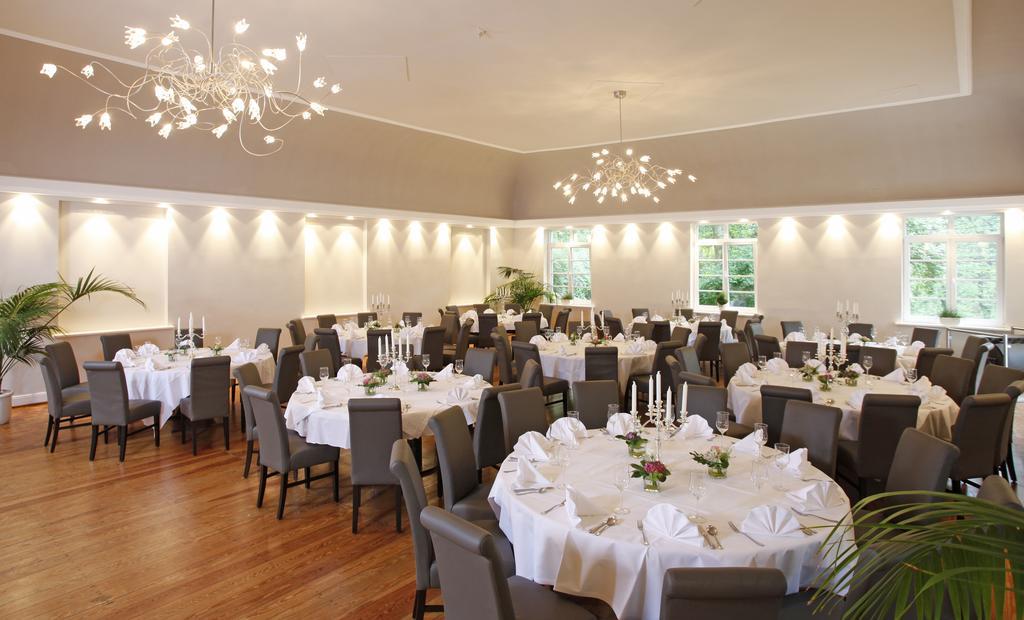 Hotel Schlafschoen Munden  Bagian luar foto