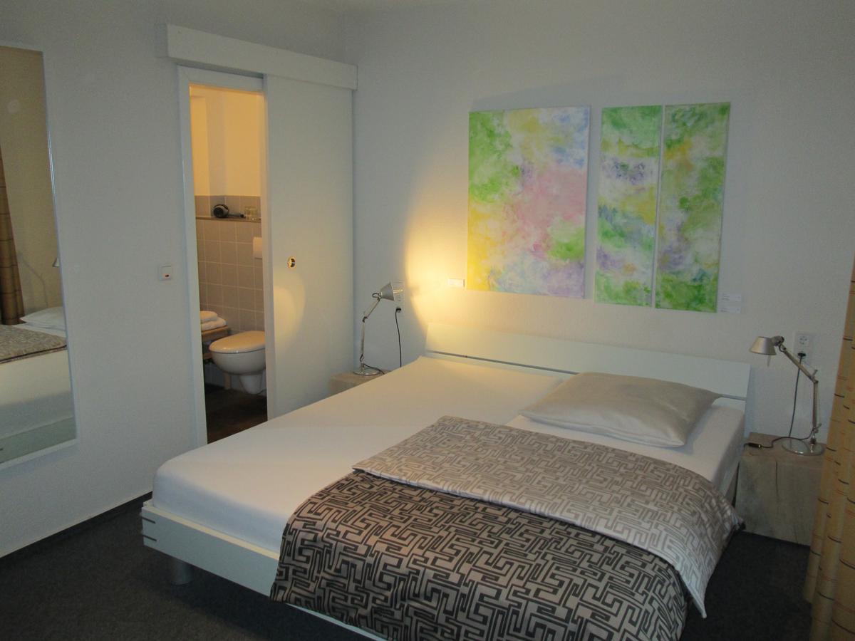 Hotel Schlafschoen Munden  Bagian luar foto